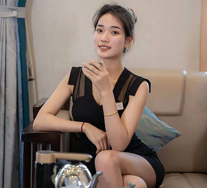 金牌客服李雪
